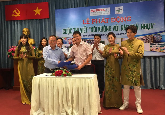 Nhiều nghệ sĩ nổi tiếng đồng hành cùng cuộc thi viết “Nói không với rác thải nhựa”
