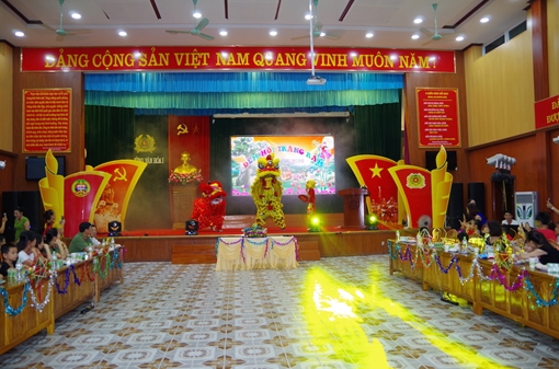 Đêm hội trăng Rằm ở Trường Văn hóa I - Bộ Công an 