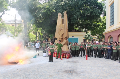 Cục Công tác đảng và công tác chính trị tập huấn phòng cháy, chữa cháy