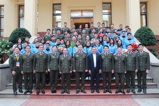 Tuyên dương thành tích của Đoàn vận động viên CAND