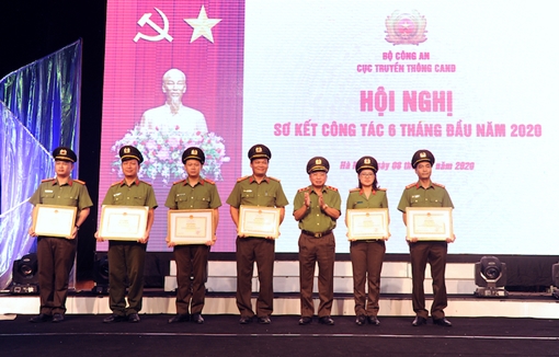 Đổi mới tư duy, nâng cao hiệu quả công tác báo chí, truyền thông CAND