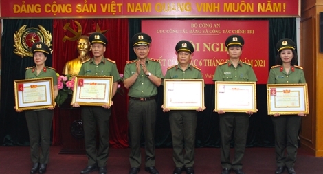 Đổi mới biện pháp công tác giáo dục chính trị tư tưởng trong CAND