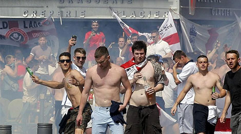 Nhìn 2016, thấy nỗi lo 2018