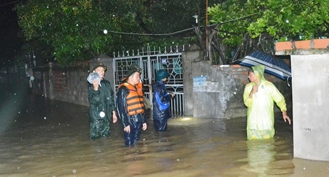 Người Hạ Long trong mênh mông bể nước