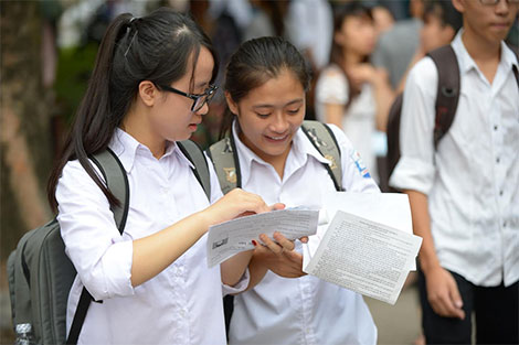 Chấm thi THPT quốc gia: Ít điểm tối đa, nhiều trung bình