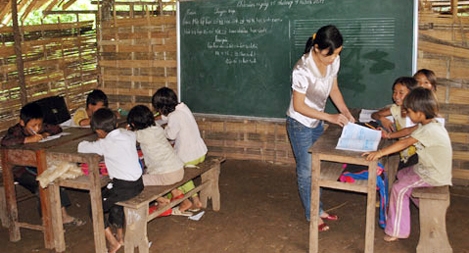 Đưa 18 trí thức trẻ tình nguyện đến công tác tại vùng khó khăn