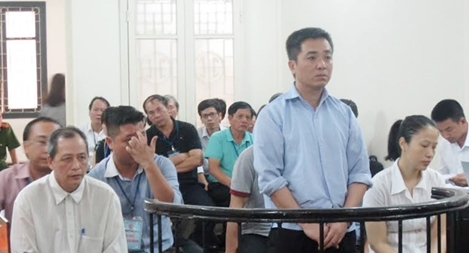 Chiếm đoạt hàng trăm tỷ đồng từ kê khống doanh thu của công ty