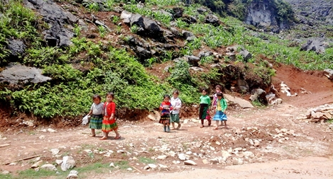 Vẻ đẹp hoang sơ trên đỉnh đèo Mã Pí Lèng