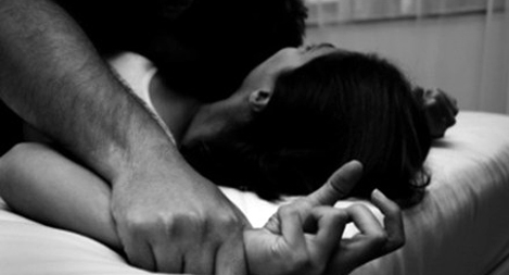 Gã chủ nhiều lần hiếp dâm bé gái làm công