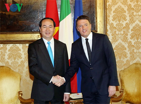 Chủ tịch nước Trần Đại Quang hội kiến với Thủ tướng Italia Matteo Renzi