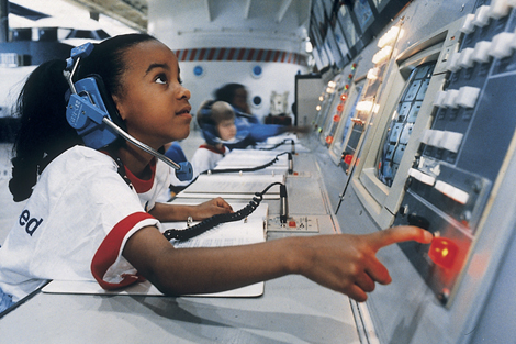 Trẻ em sẽ bay vào không gian