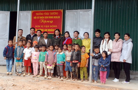 Tặng điểm trường mới cho học sinh La Hủ