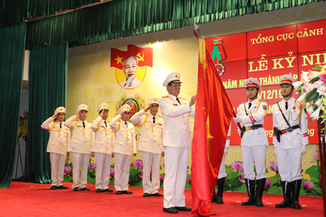 Cục Hậu Cần Cảnh sát đón nhận Huân chương Bảo vệ Tổ quốc hạng Ba