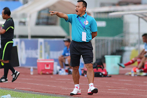 CLB Thành phố Hồ Chí Minh: Bài toán truyền thống & Áp lực chuyên nghiệp