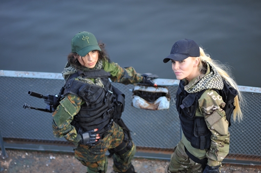 Quân đội giúp phụ nữ tự vệ