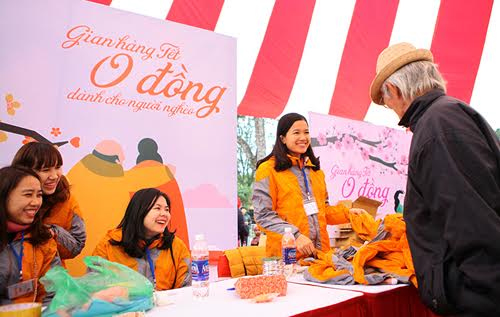 Phiên chợ đặc biệt với tất cả mặt hàng đều có giá 0 đồng