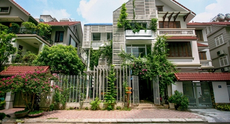 Của thiên trả địa