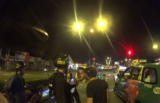 Truy đuổi tóm gọn kẻ cướp xe taxi Mai Linh