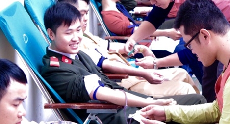 Tuổi trẻ Công an Hải Phòng hiến máu tình nguyện