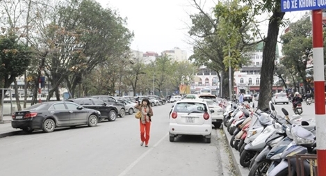Thí điểm dừng đỗ xe thông minh tại quận Hoàn Kiếm