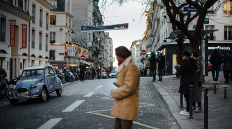 Ðá lát đường cũ có giá