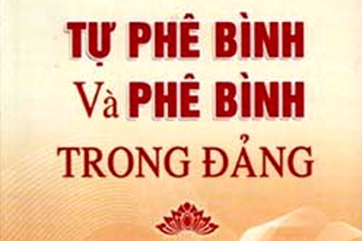 Có hiện tượng phê bình thì ít, tâng bốc nhau lên thì nhiều