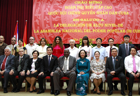 Thắt chặt tình hữu nghị anh em Việt Nam - Cuba