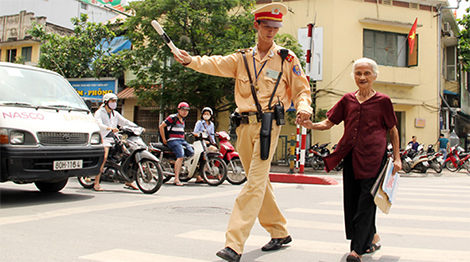 Nâng cao văn hóa ứng xử của thanh niên Công an, ngăn ngừa hành vi lệch  chuẩn - Báo Công an Nhân dân điện tử