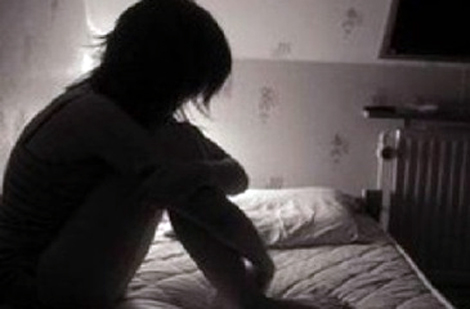 Bắt kẻ nhiều lần "quan hệ" với bé gái 15 tuổi