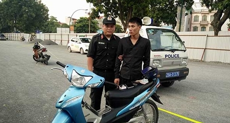 Lực lượng 141 phát hiện và bắt giữ đối tượng trộm xe và tàng trữ ma túy đá