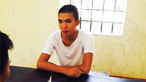 Ra đầu thú sau 5 năm trốn chạy