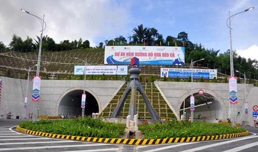 Đèo cả thông hầm, miền trung vươn tầm cao mới