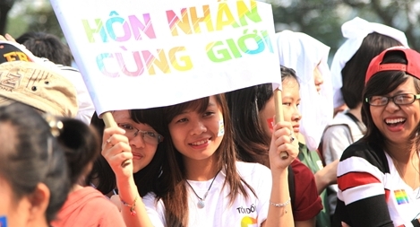 Phê duyệt dự án hỗ trợ hòa nhập cho người chuyển giới