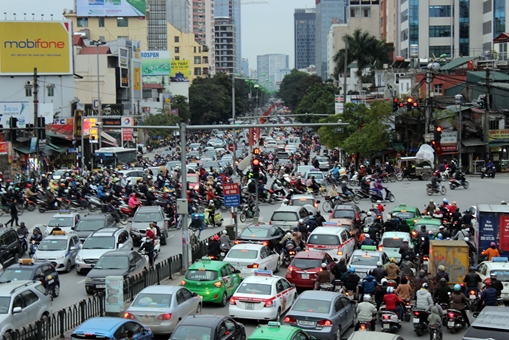 Nhiều kẽ hở trong thí điểm taxi Uber và Grab