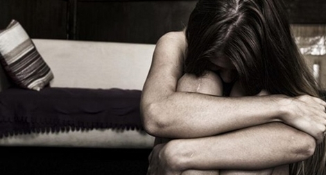 Ði tù vì hãm hiếp một bé gái ở cách xa… 4.000 dặm