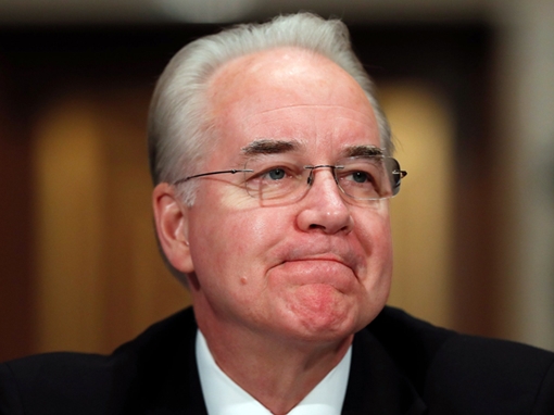 Tom Price từ chức vì đi máy bay sang