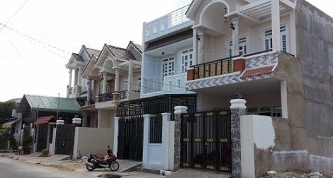 Đóng giả làm cha con bán nhà người khác