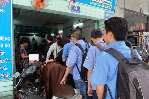 Ăn cơm từ thiện: Nên hay không nên?