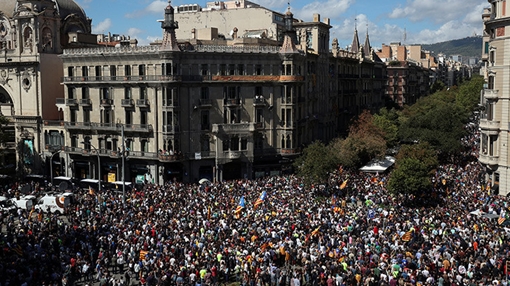 Catalonia “phân cực” trước ngày bầu cử sớm