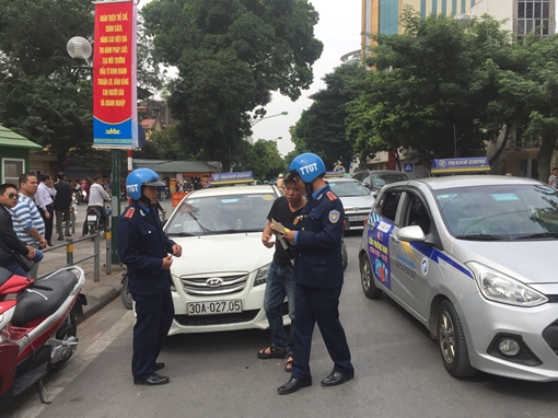 Bộ Giao thông - Vận tải vẫn “lúng túng” trong quản lý Grab, Uber