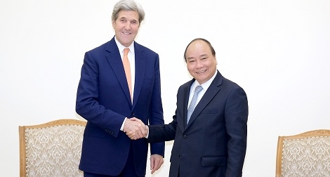 Thủ tướng tiếp cựu Ngoại trưởng Hoa Kỳ John Kerry