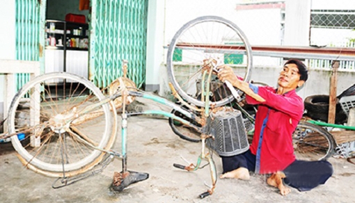 Thân khuyết, tâm không khuyết