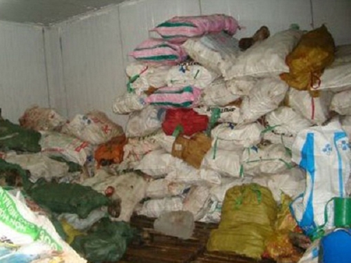 Thu giữ trên 500kg thực phẩm bẩn không rõ nguồn gốc