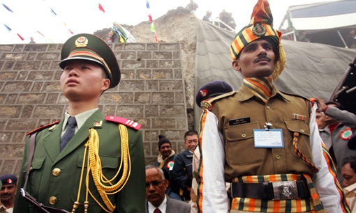 Trung Quốc "ngại" Ấn Độ hơn Nhật Bản