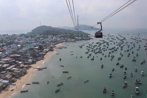 Khai trương tuyến cáp treo đạt kỷ lục vượt biển dài nhất thế giới
