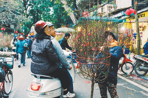 Tết xa, Tết gần