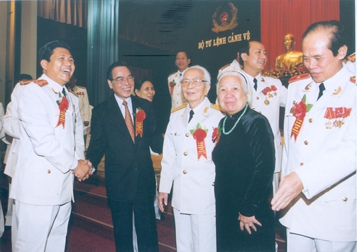 Người dịch bức điện lịch sử của Bác Hồ đã ra đi