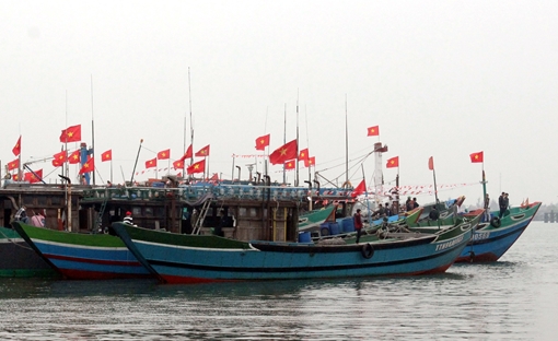 Ngư dân thắt chặt tình đoàn kết, cùng nhau bảo vệ biển đảo Tổ quốc