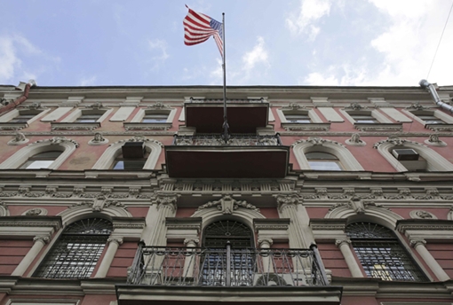 Nhập nhằng ngoại giao gián điệp