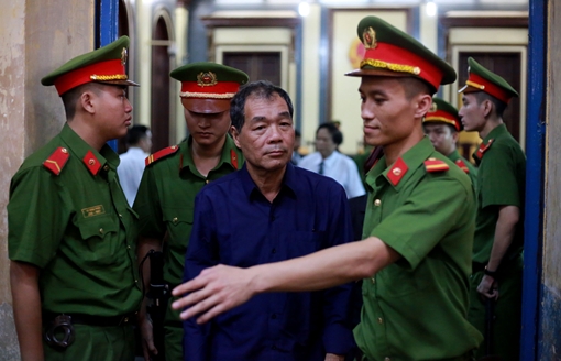 Luật sư bào chữa xin giảm nhẹ hình phạt cho các bị cáo